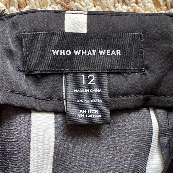 Who What Wear Asymmetrical Black and White Skirt - Picture 5 of 8